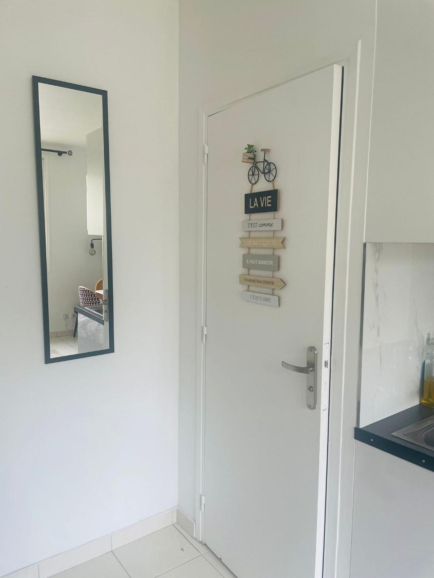 Апартаменты Beau Studio A 30Min De Paris Бобиньи Экстерьер фото